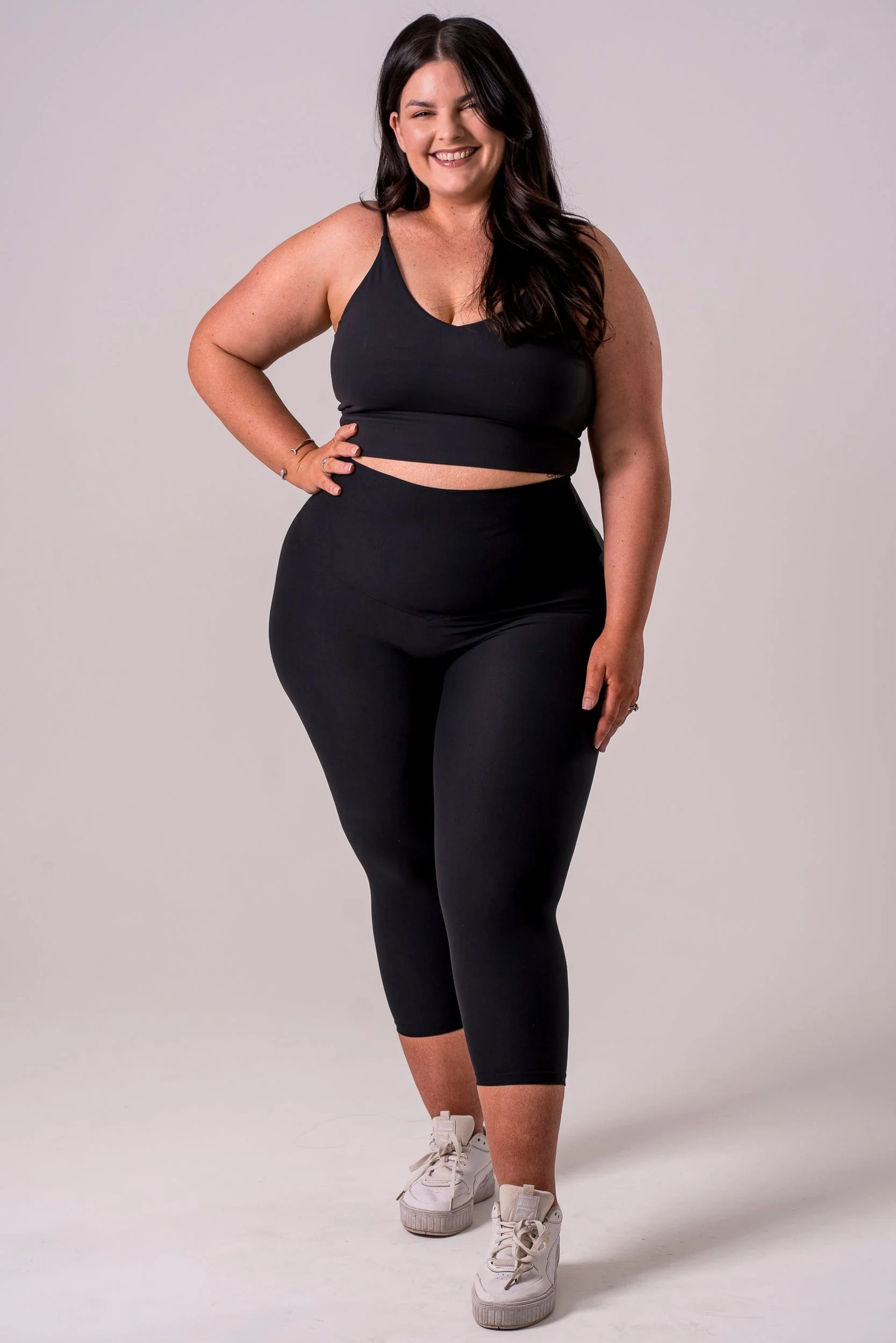 Black Dynamic High Waisted Capri Leggings - Image 3