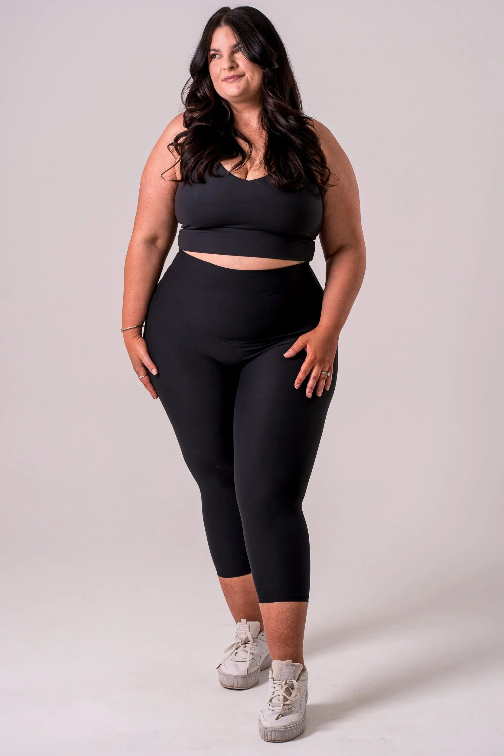 Black Dynamic High Waisted Capri Leggings - Image 4