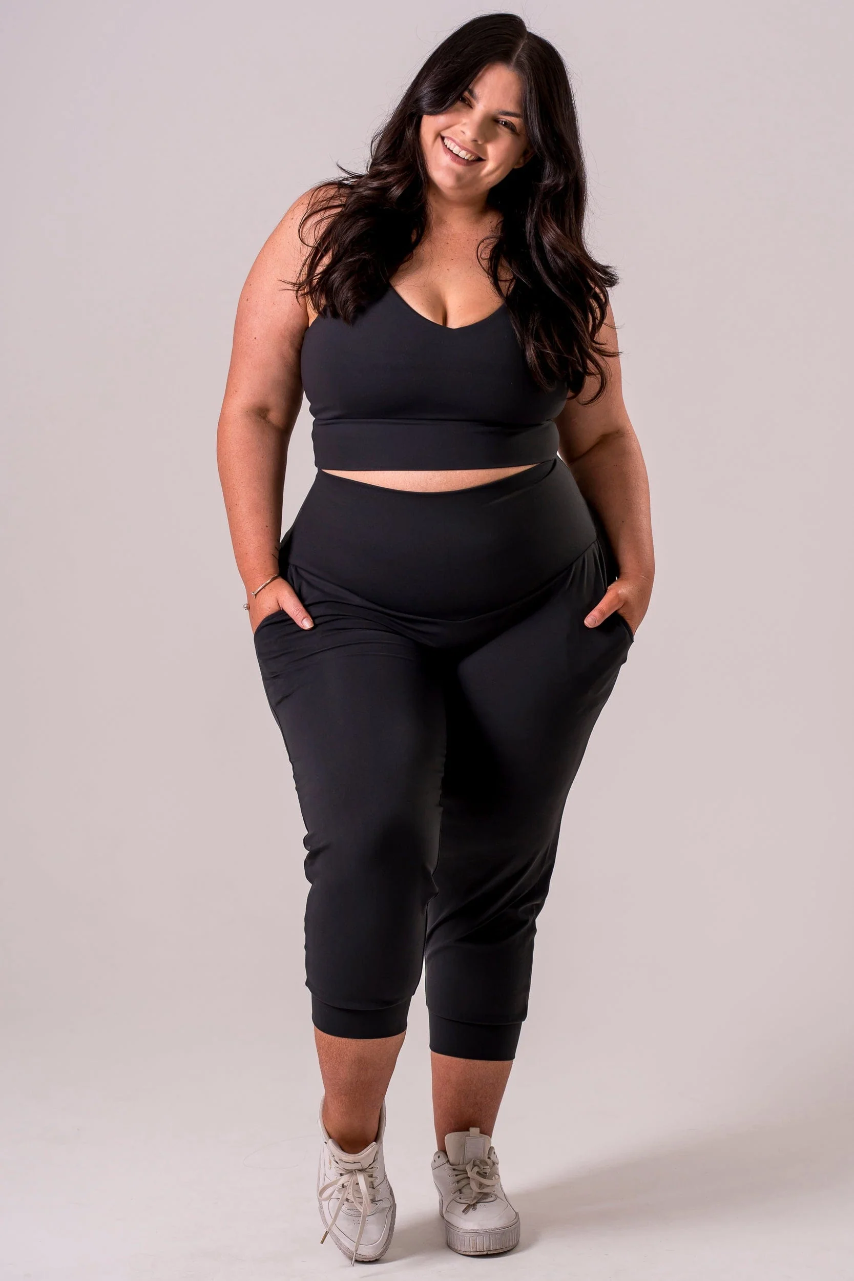 Black Luxe Capri Jogger - Image 3