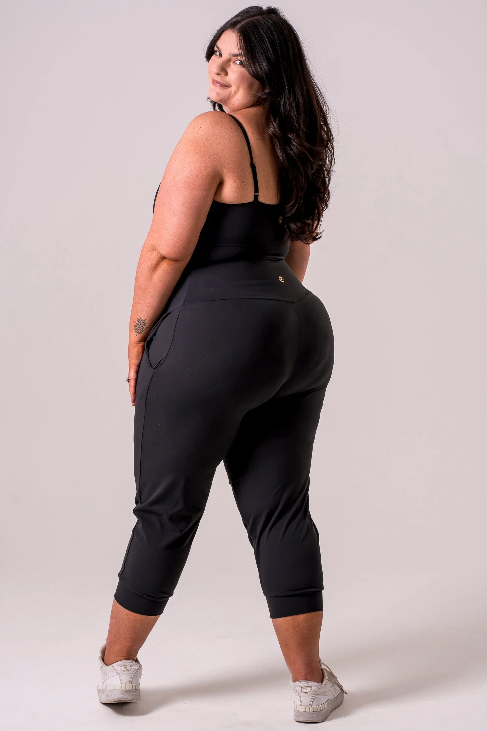 Black Luxe Capri Jogger - Image 5