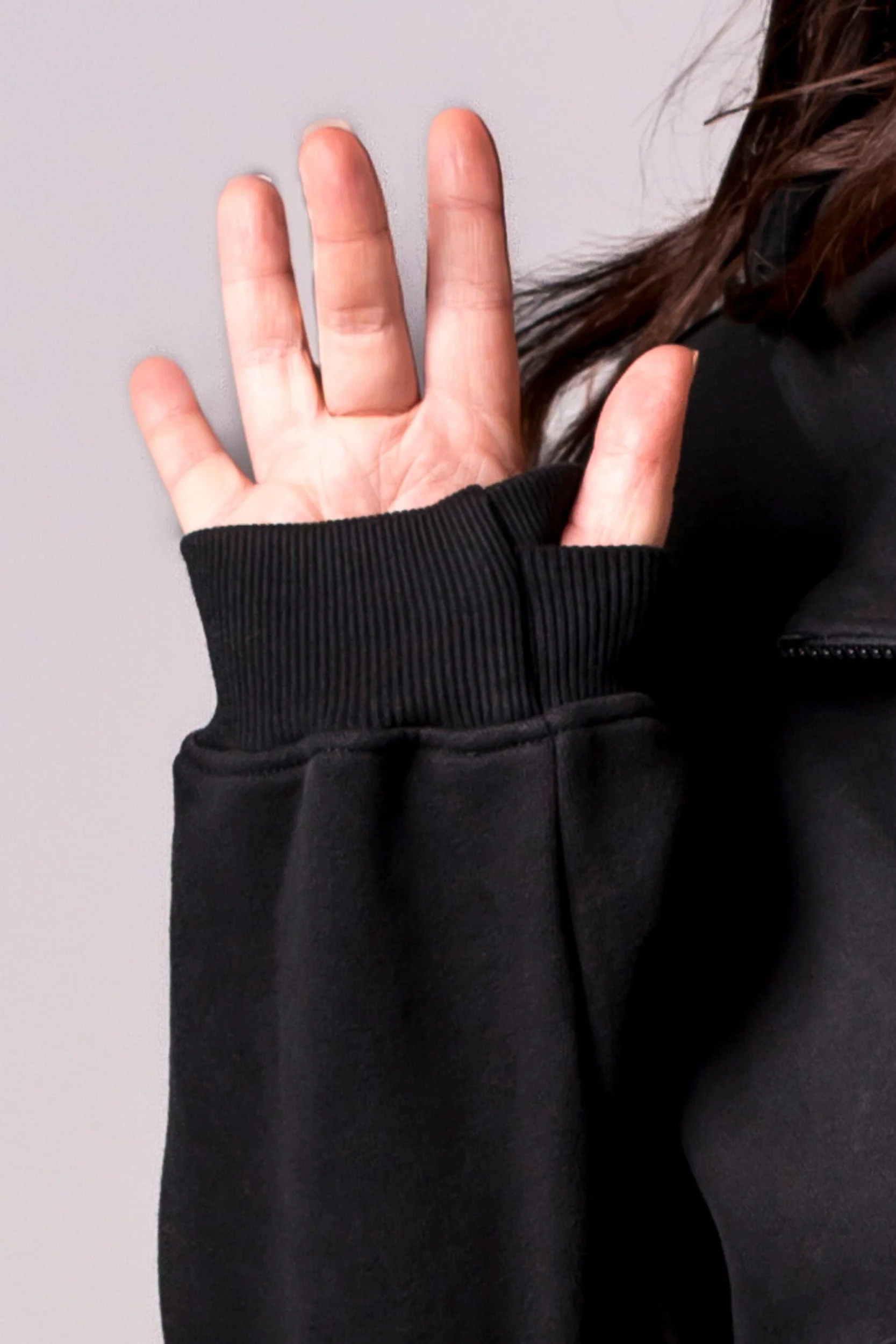 Cropped Black Hoodie - Image 3