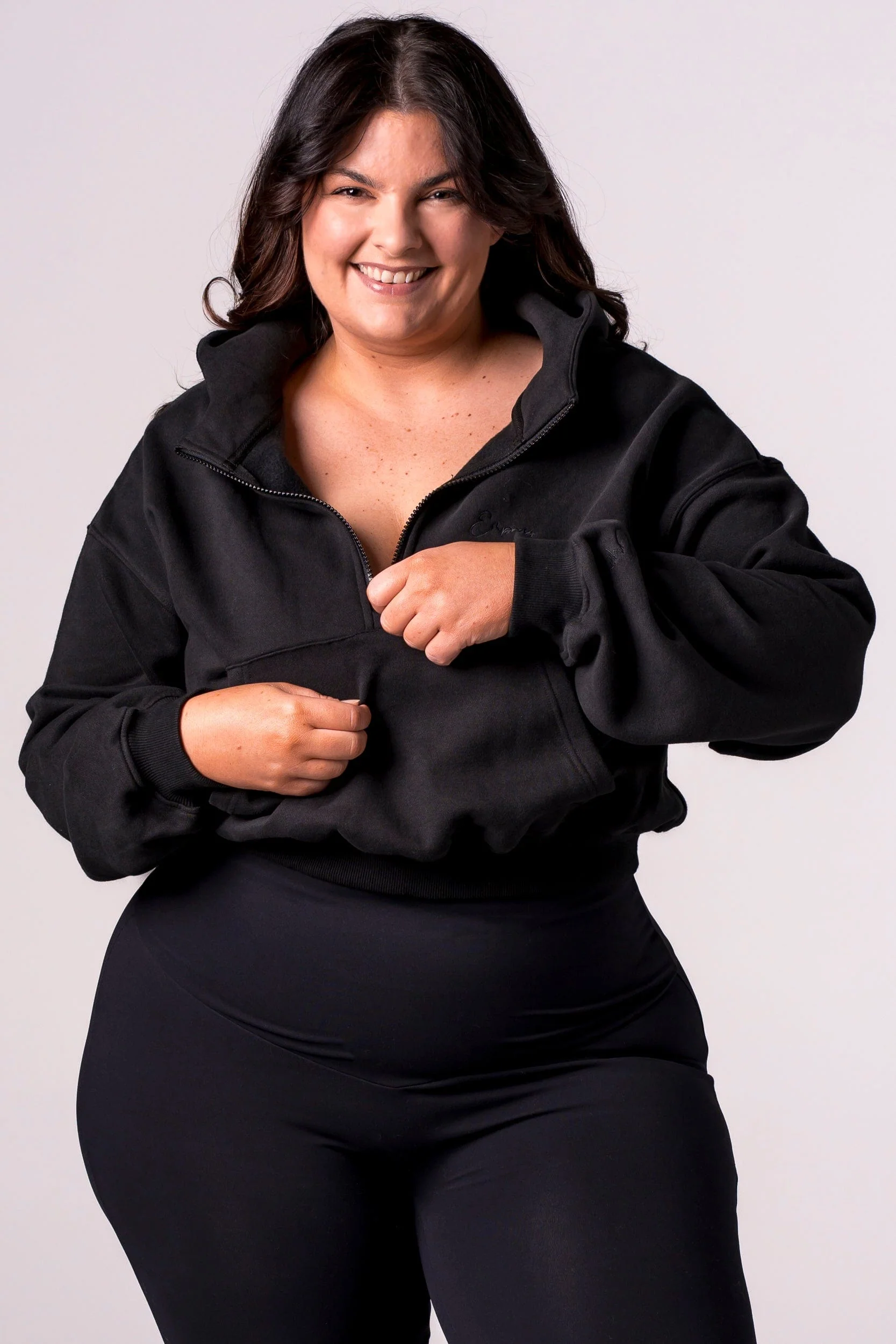 Cropped Black Hoodie - Image 7
