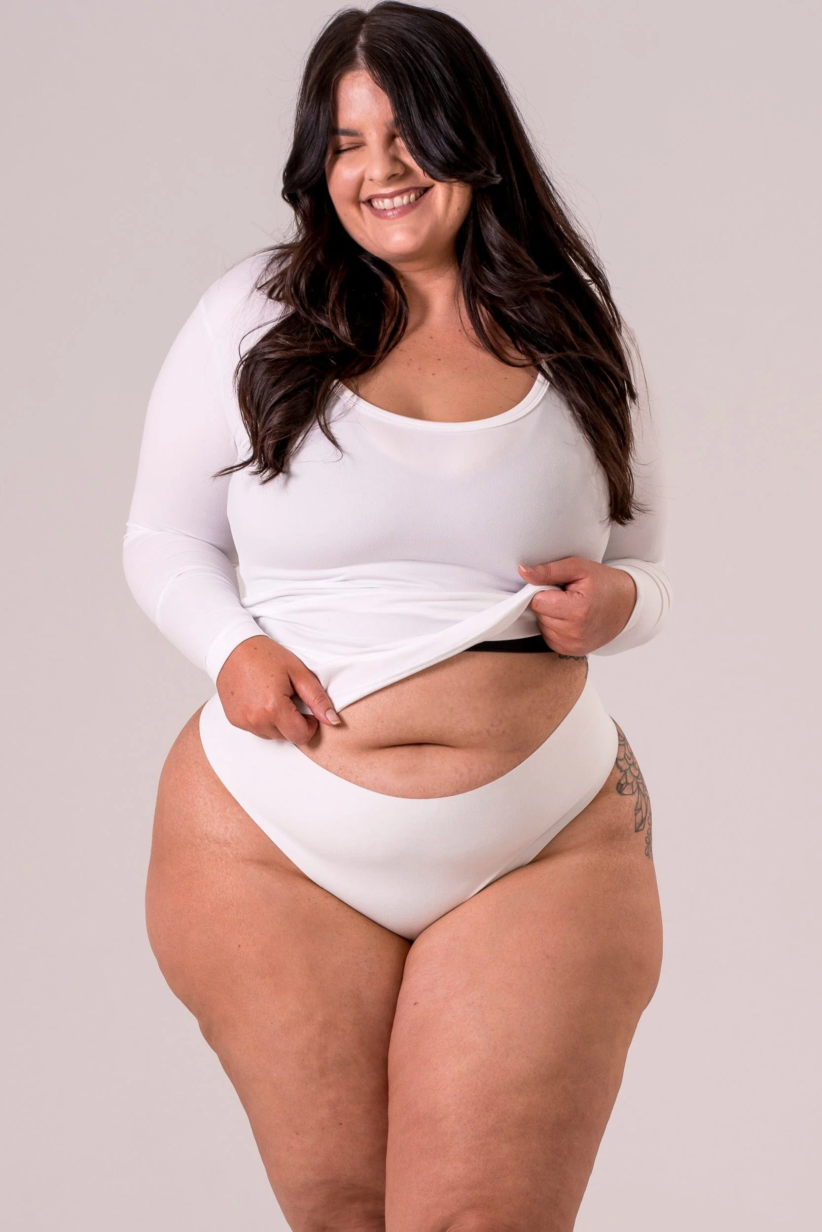 White Fitted Scoop Neck Long Sleeve Tee - Image 3