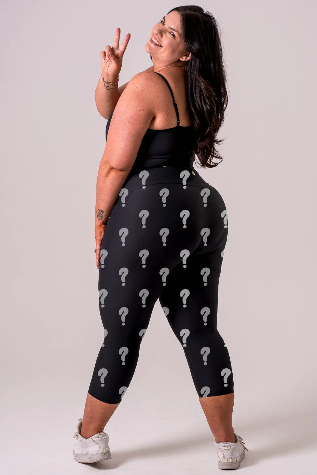 Mystery Dynamic High Waisted Capri Leggings - Image 3