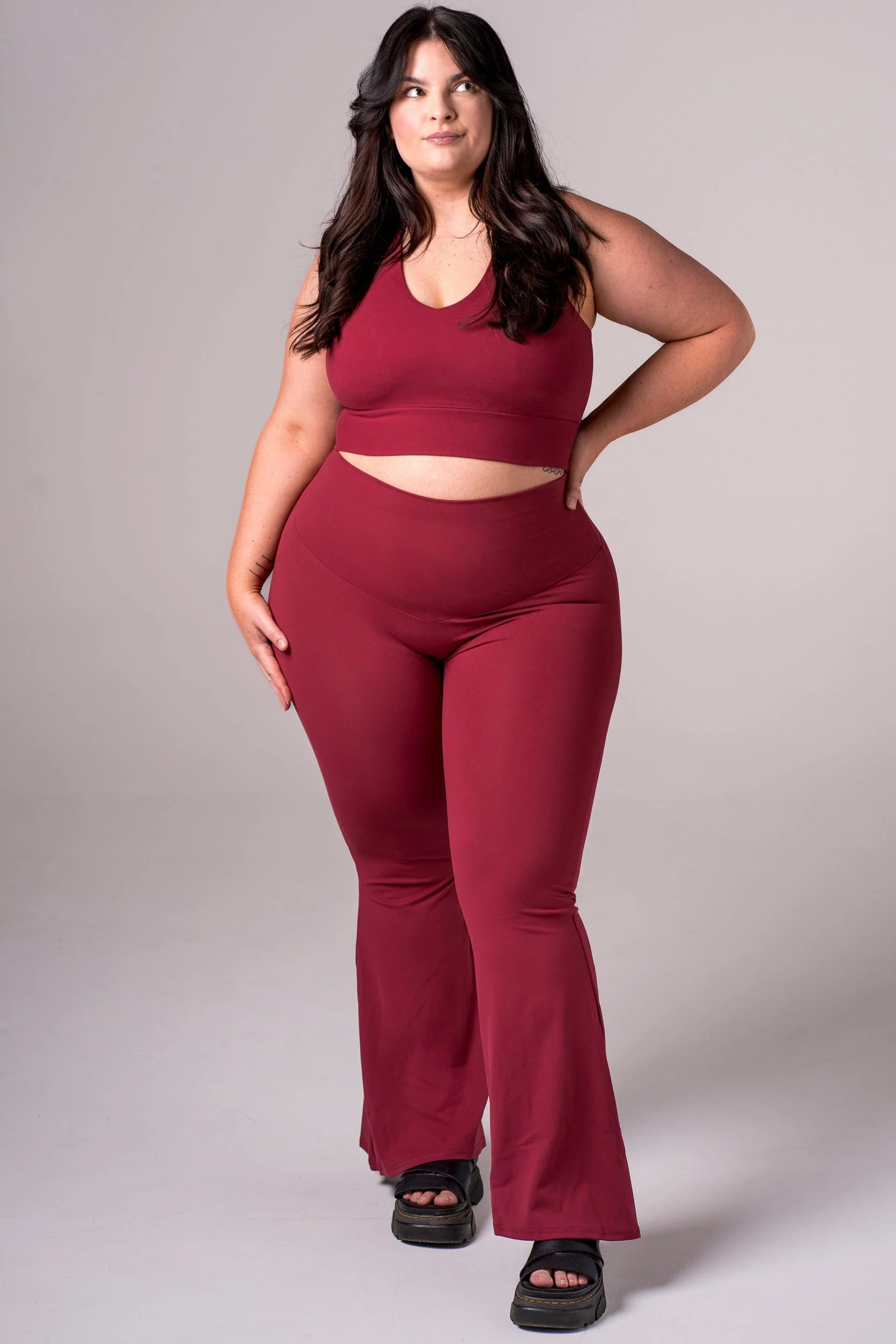 Scarlet Luxe Pocket Yoga Pants - Image 3