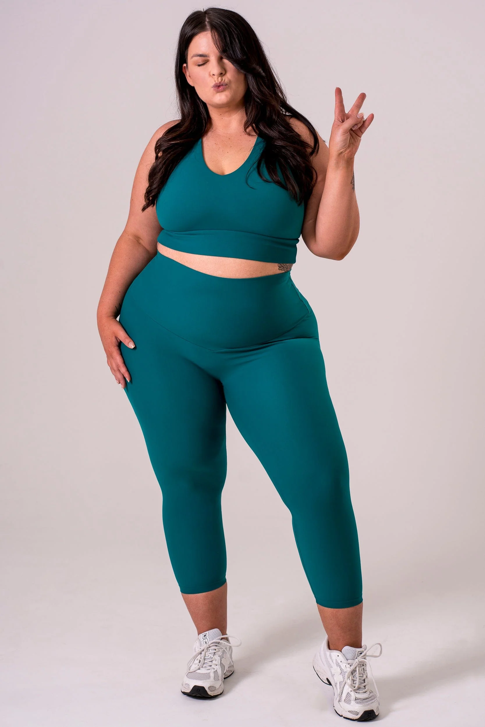 Teal Dynamic High Waisted Capri Leggings - Image 3